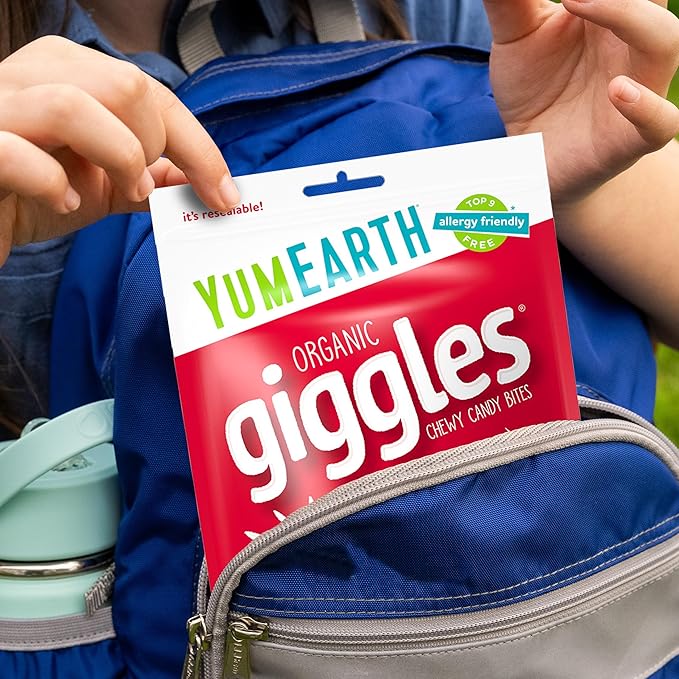 YumEarth Organic Giggles Chewy Candy - Allergy Friendly (Top 9 Free), No Artificial Dyes or Flavors, Non GMO, Gluten Free, Vegan Candy Snacks - 5 Ounce Bag (Pack of 6)